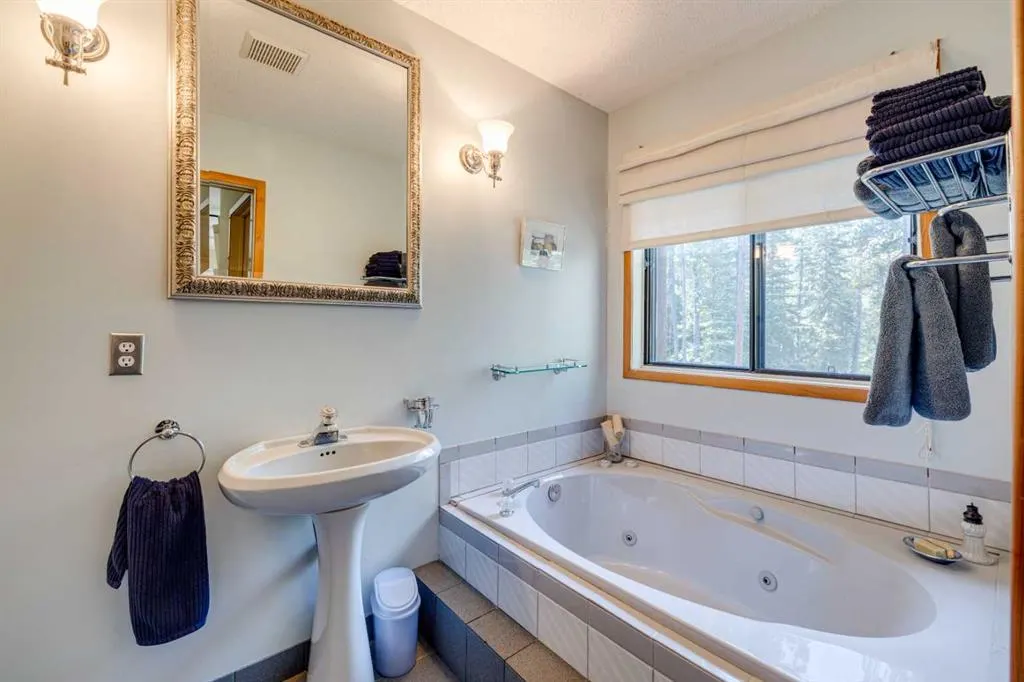 11 Elk Valley Gate