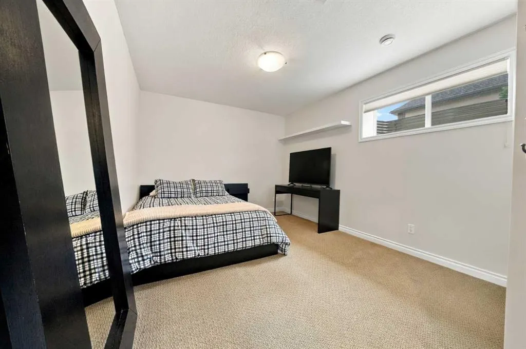 54 Allard Crescent