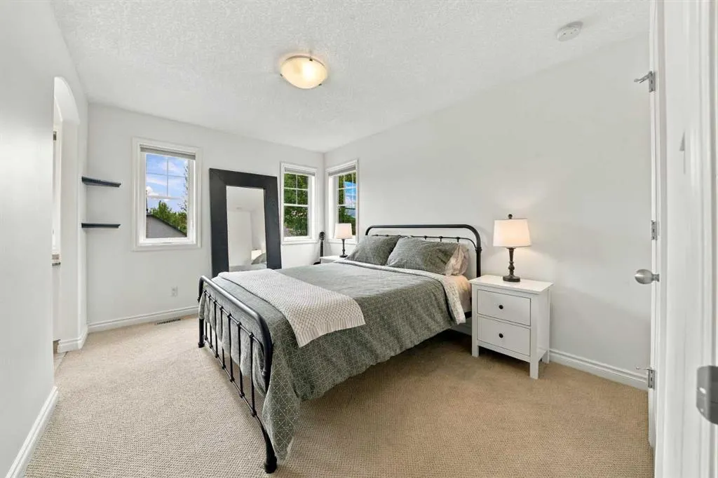 54 Allard Crescent