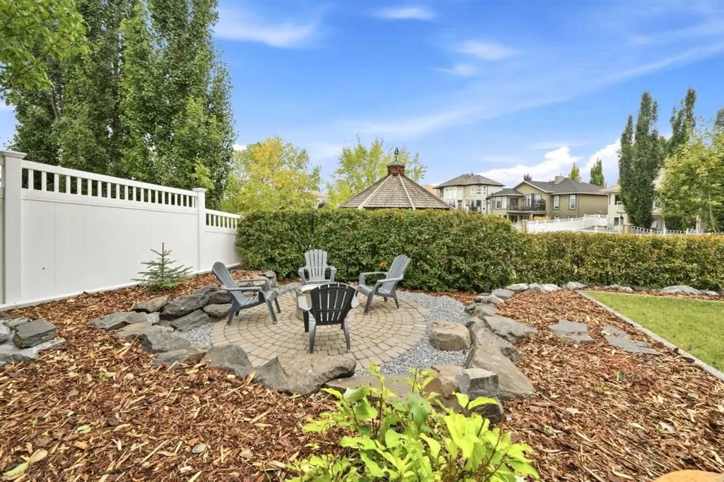 54 Allard Crescent
