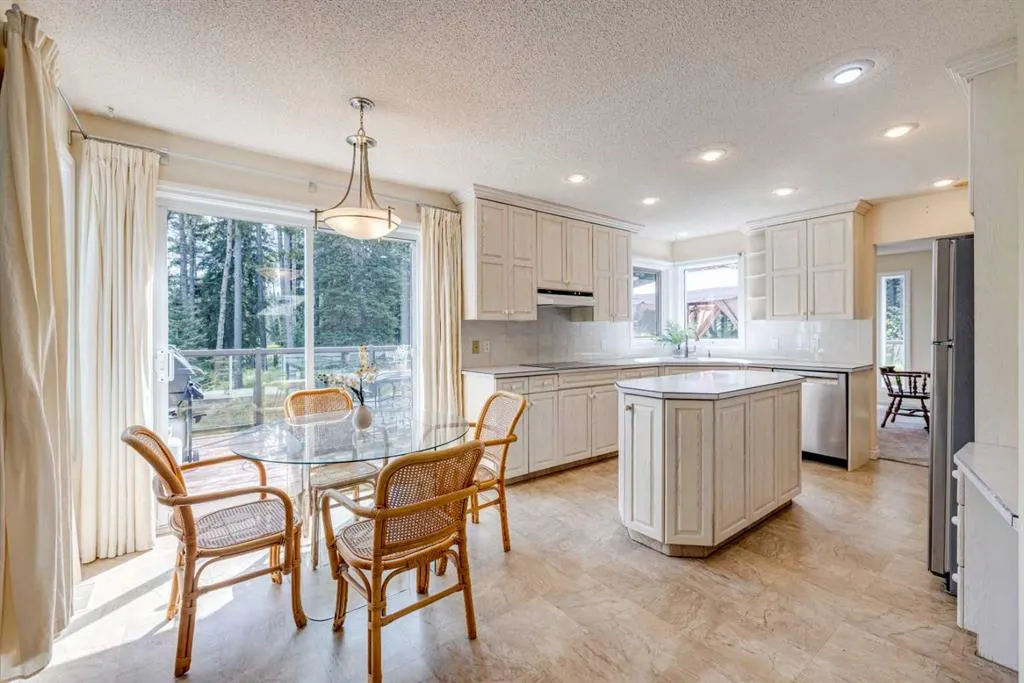 50 Elk Valley Crescent