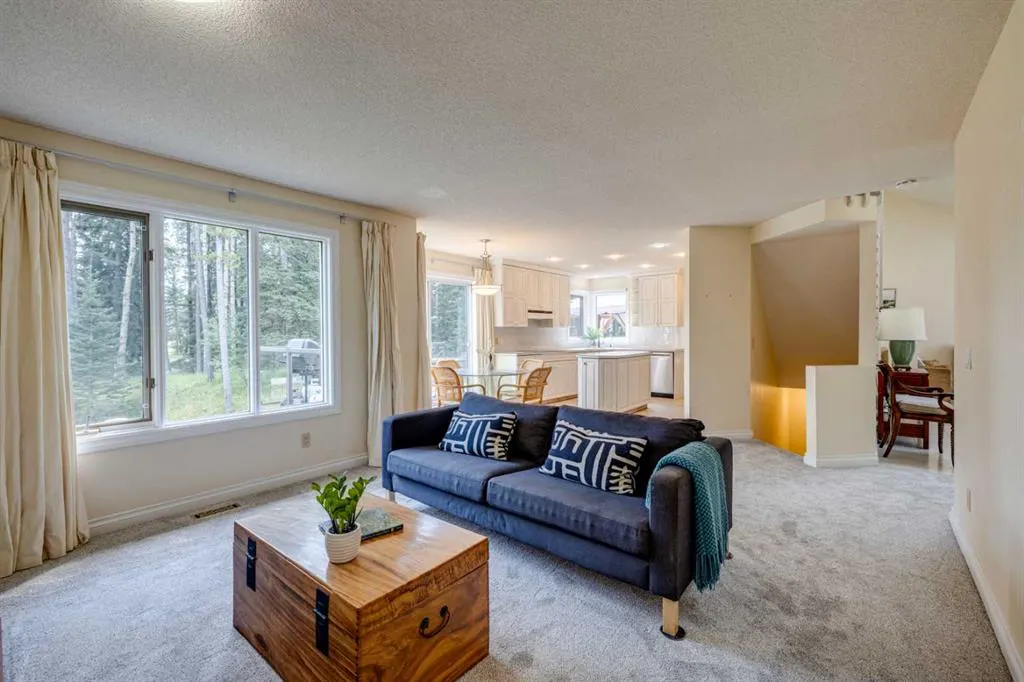 50 Elk Valley Crescent