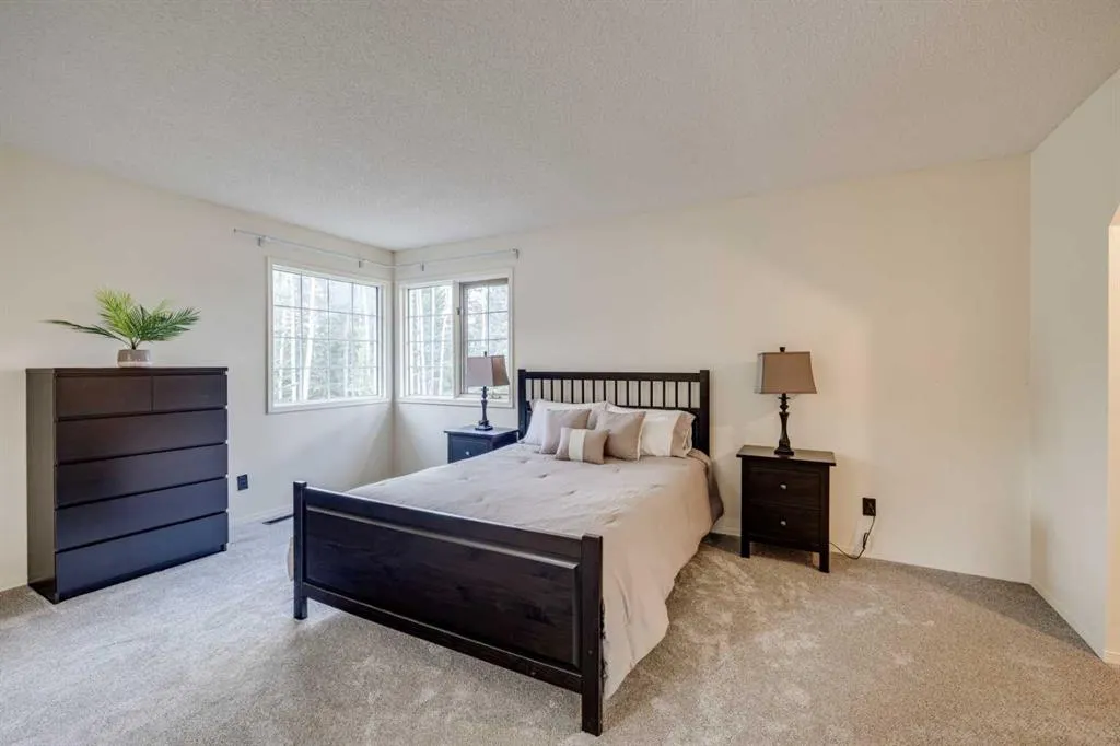 50 Elk Valley Crescent