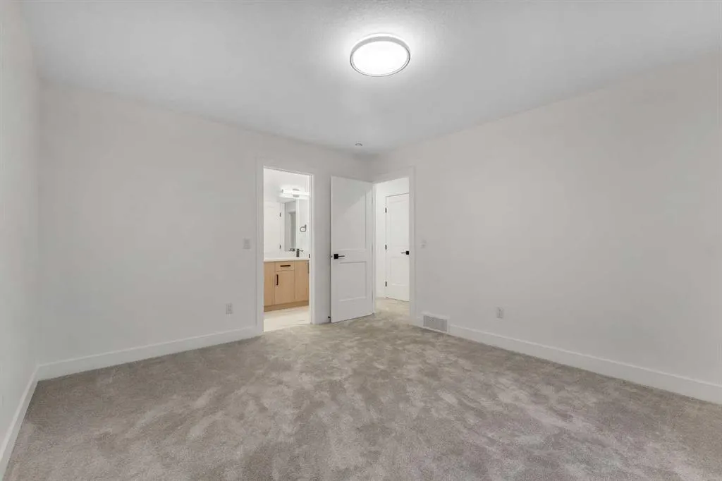 153 Waterford Passage