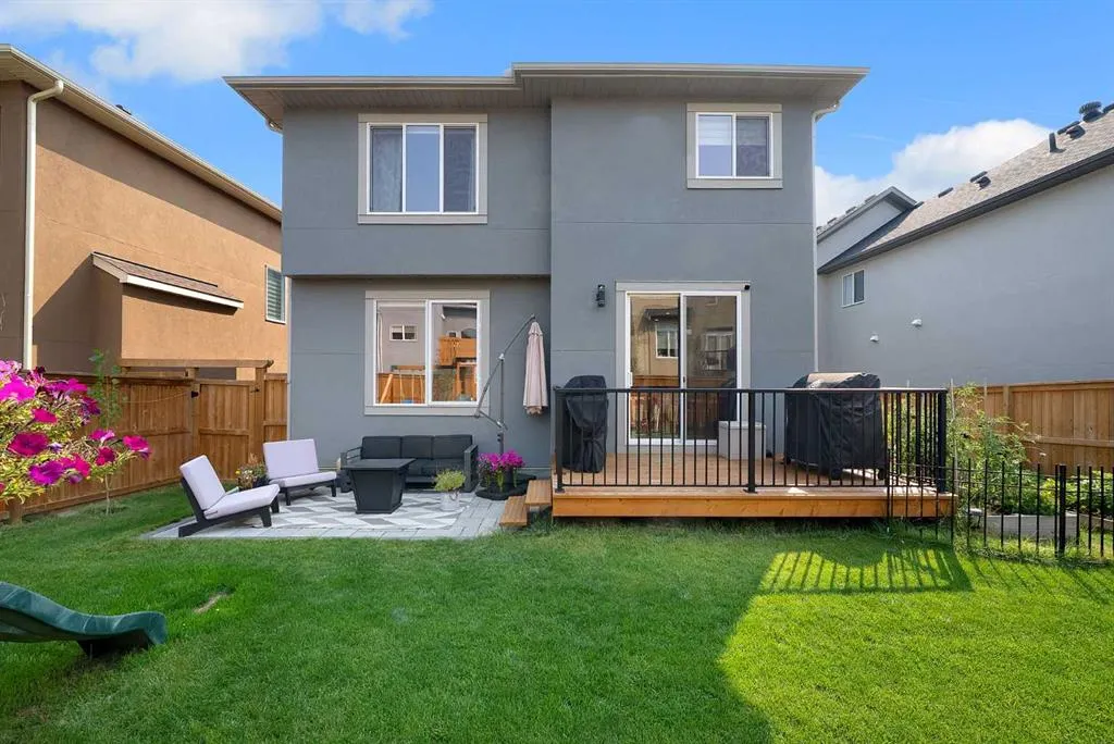 202 Kinniburgh Crescent