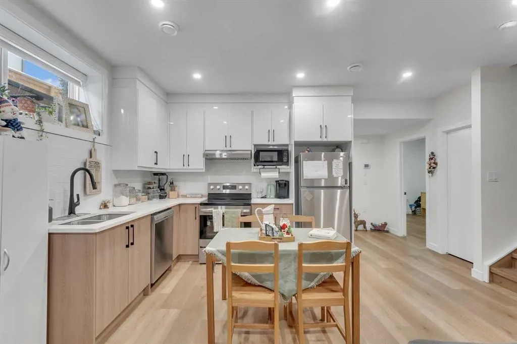 202 Kinniburgh Crescent