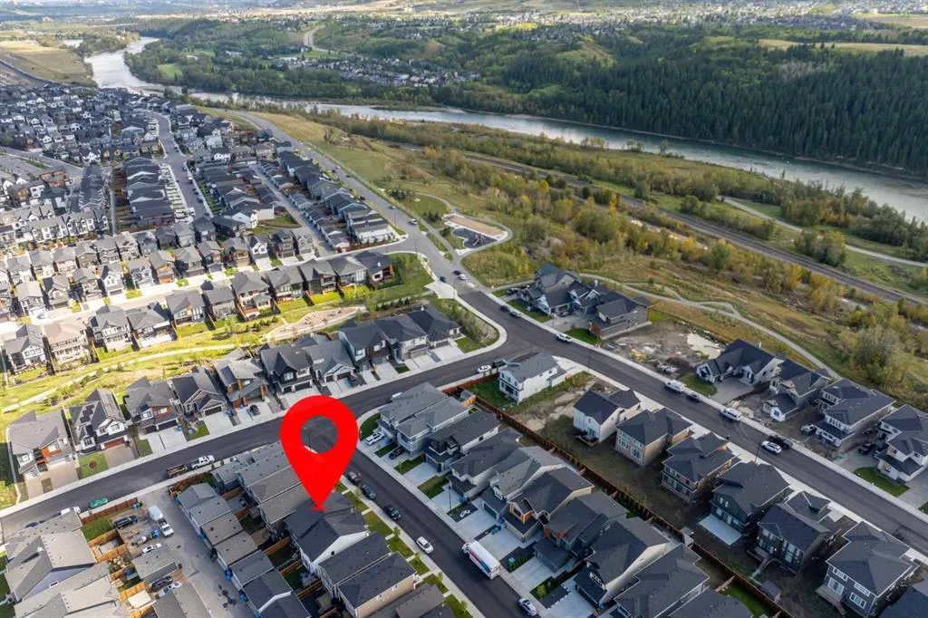 24 Rowmont Common NW
