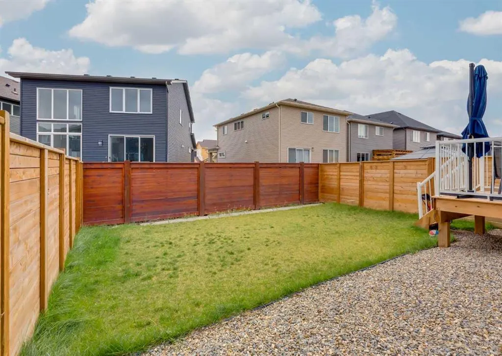 658 Creekmill Court SW