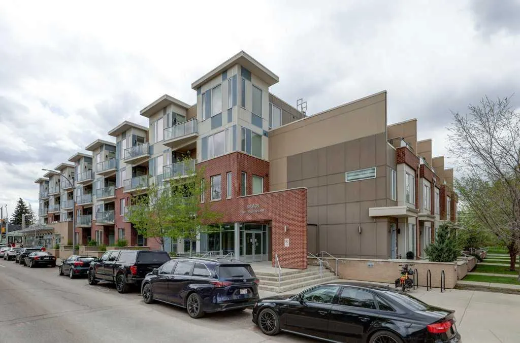 119 19 Street NW #316