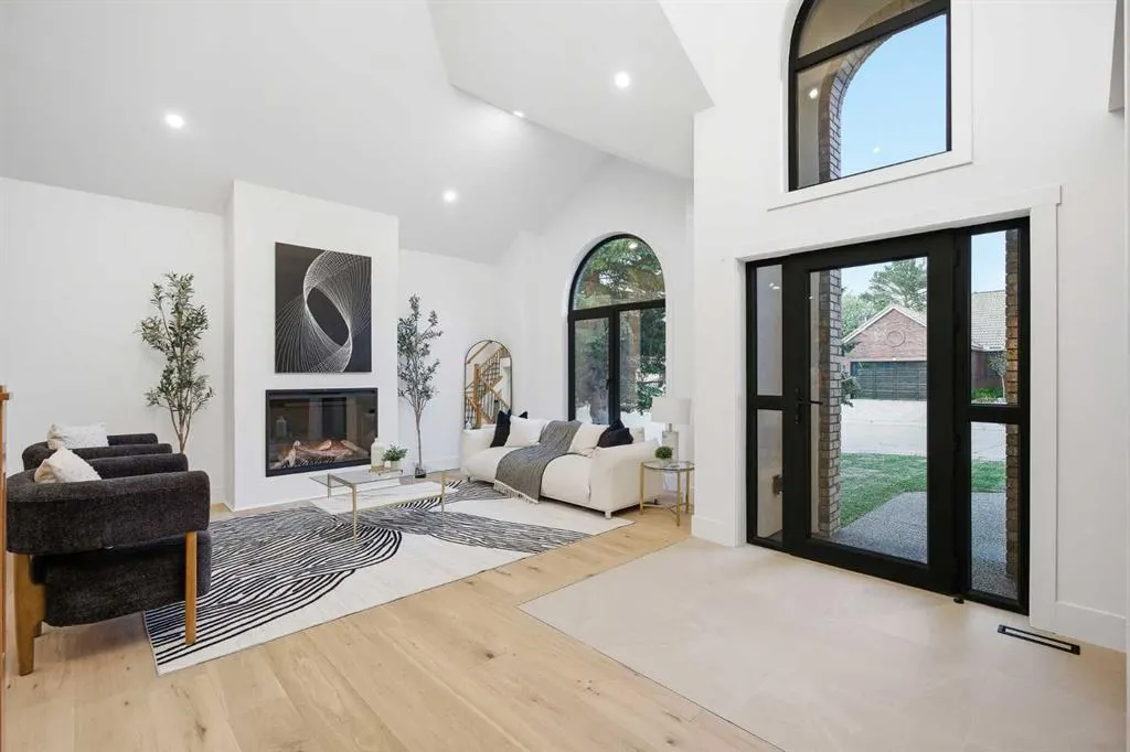 3 Varsity Ridge Terrace NW
