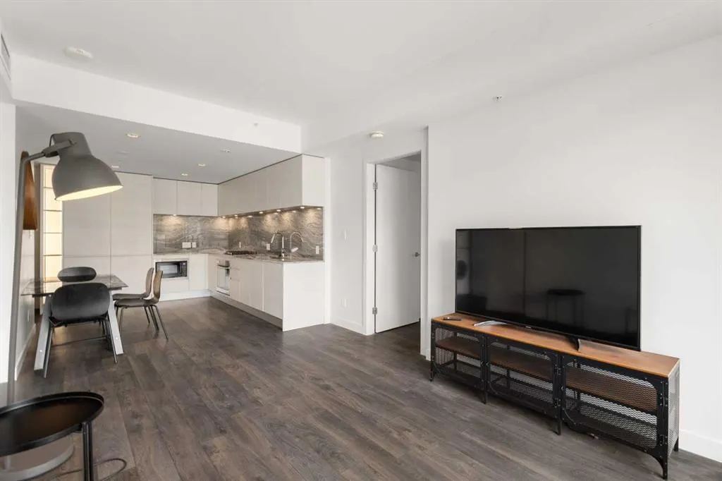 310 12 Avenue SW #505