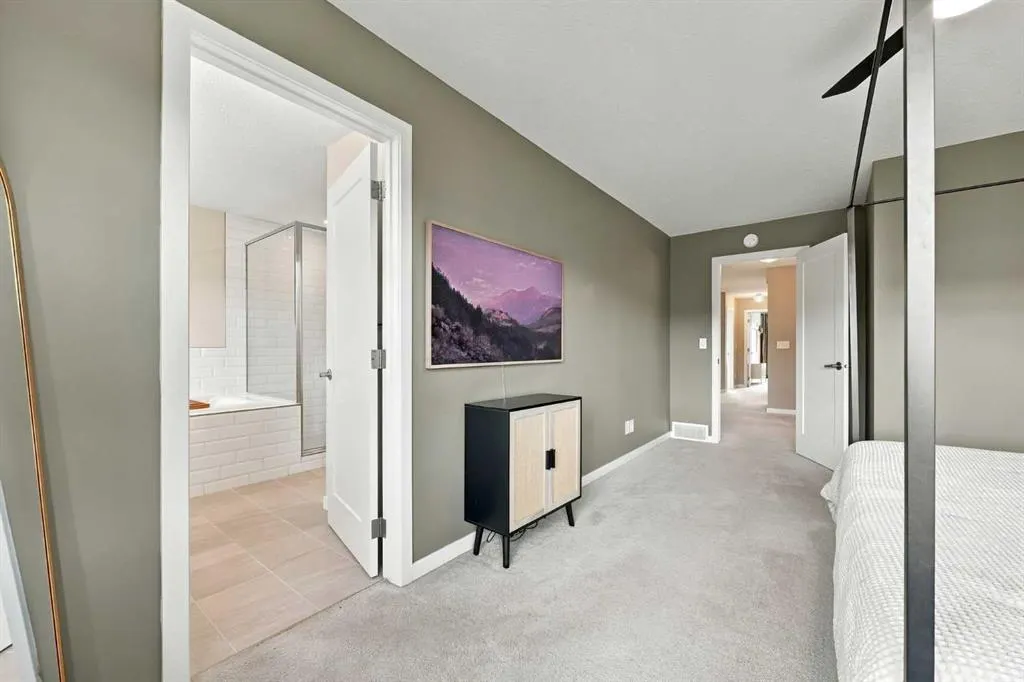 186 Cranbrook Park SE