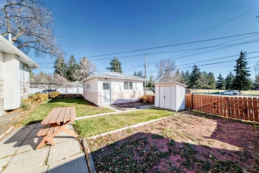 3 Croydon Road NW