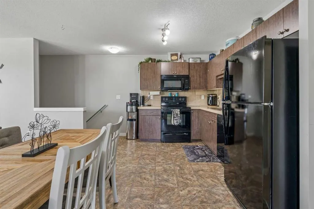 250 Sage Valley Road NW #404