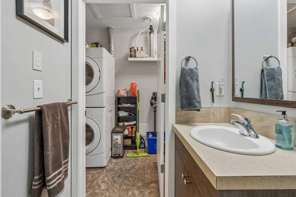 250 Sage Valley Road NW #404