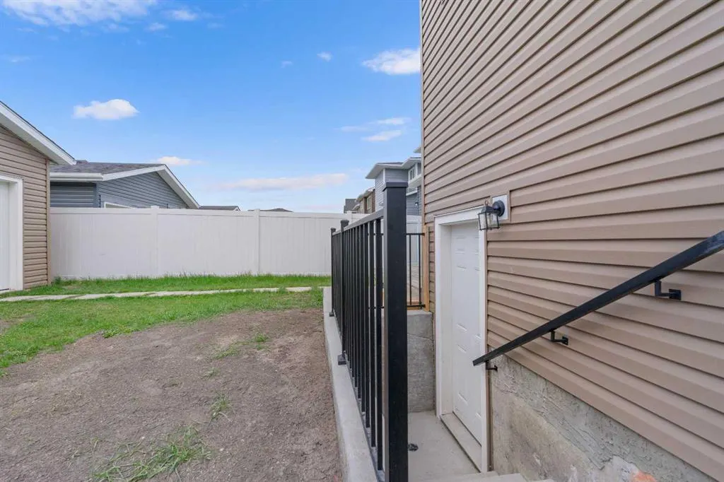 53 Redstone Avenue NE