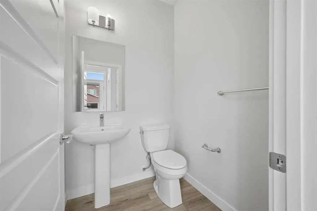 234 Chelsea Heath