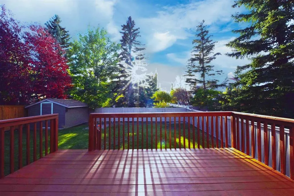 131 Hawkstone Drive NW