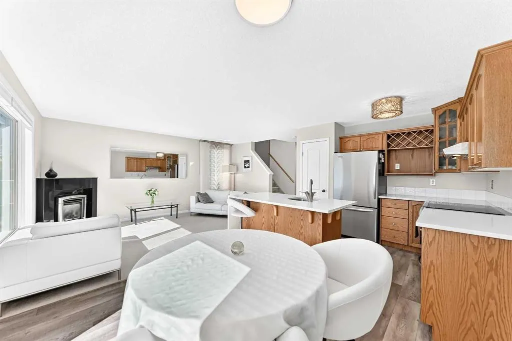 21 Rocky Vista Circle NW