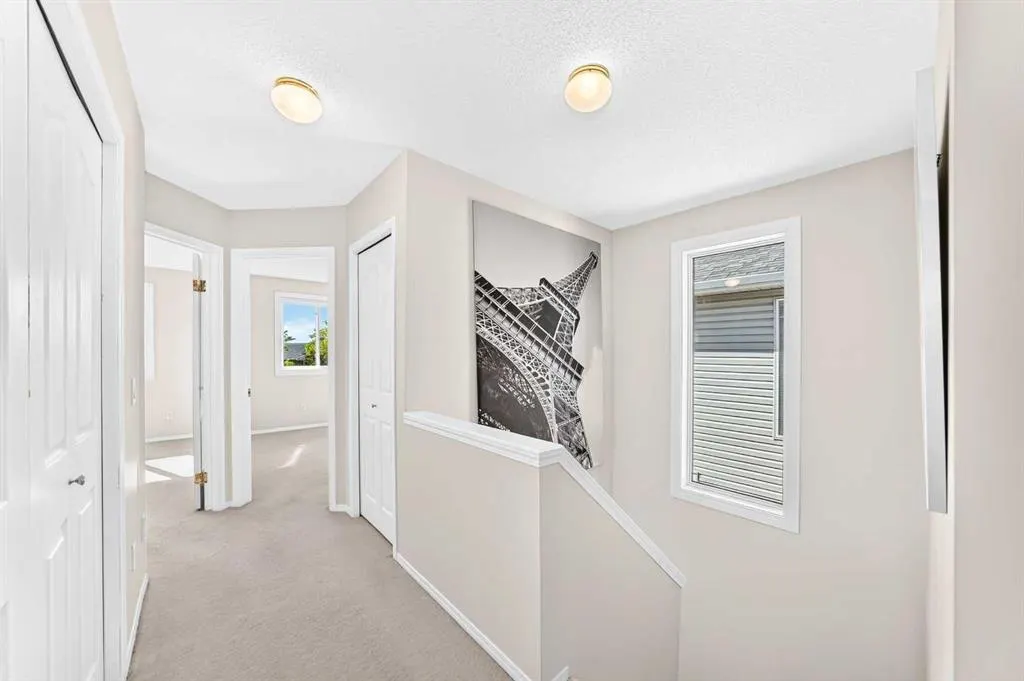 21 Rocky Vista Circle NW