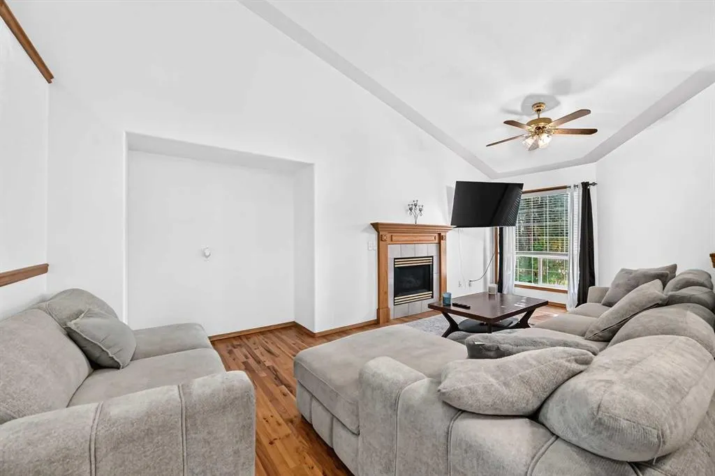 184 Douglas Ridge Green SE