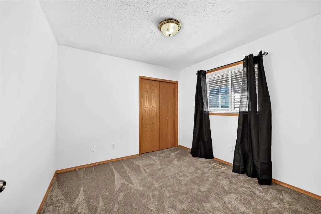 184 Douglas Ridge Green SE