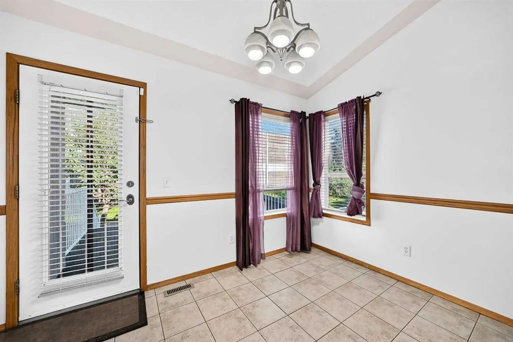 184 Douglas Ridge Green SE