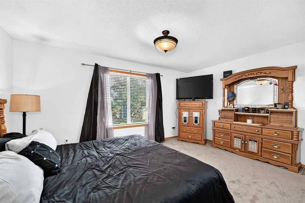 184 Douglas Ridge Green SE
