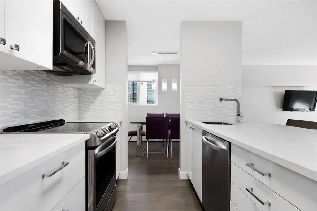 220 13 Avenue SW #707