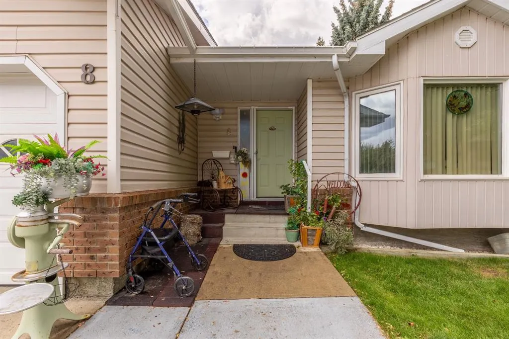 135 Jerry Potts Boulevard W #8