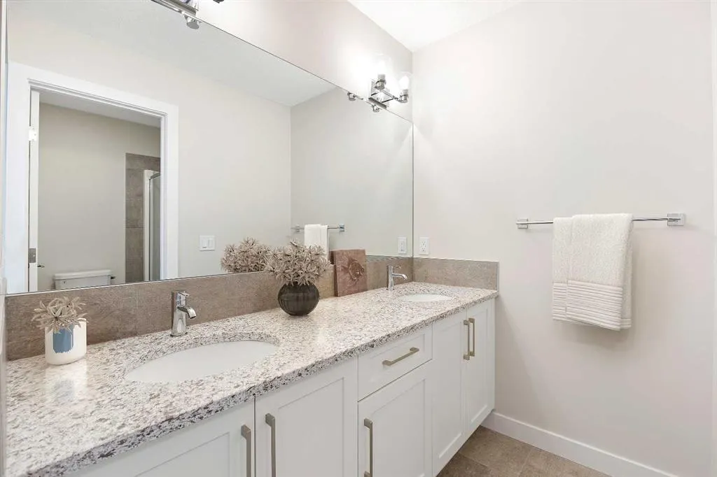 215 Waterford Heights