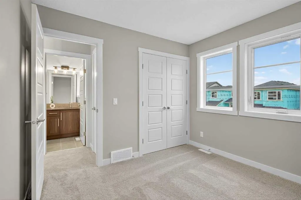 215 Waterford Heights