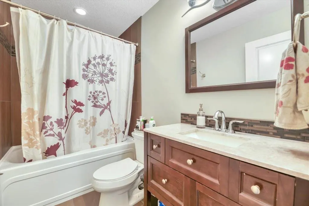 116 Chaparral Ravine View SE