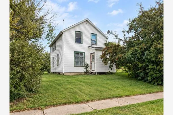 204 Christian Avenue W