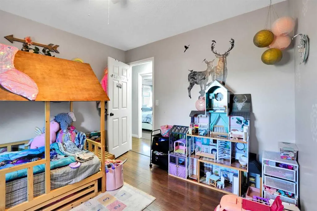 106 Strathaven Bay
