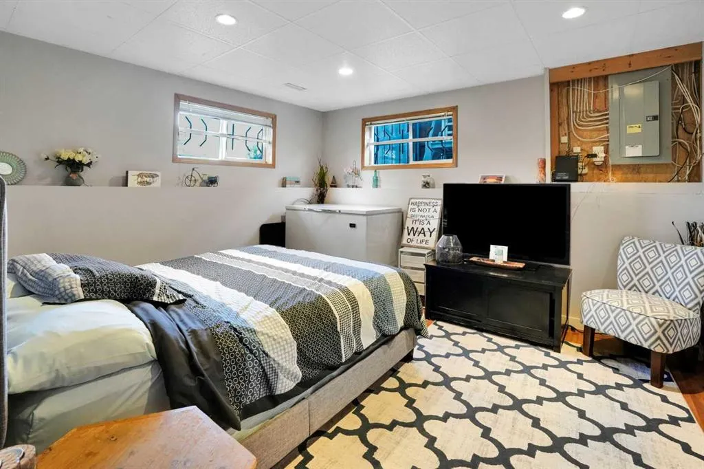 106 Strathaven Bay