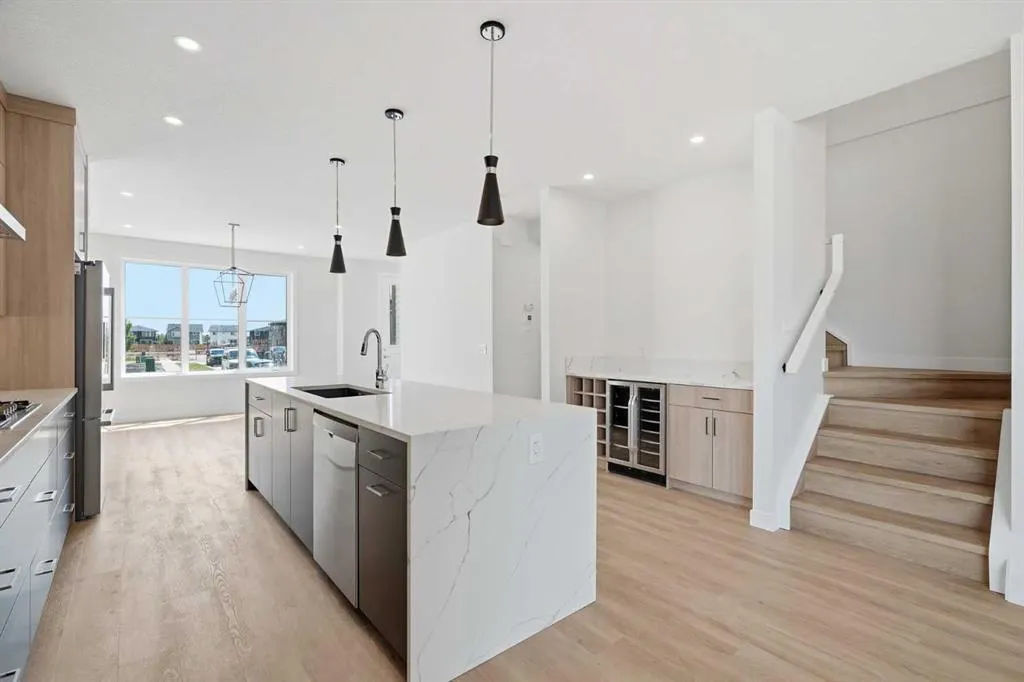 1125 Sailfin Heath