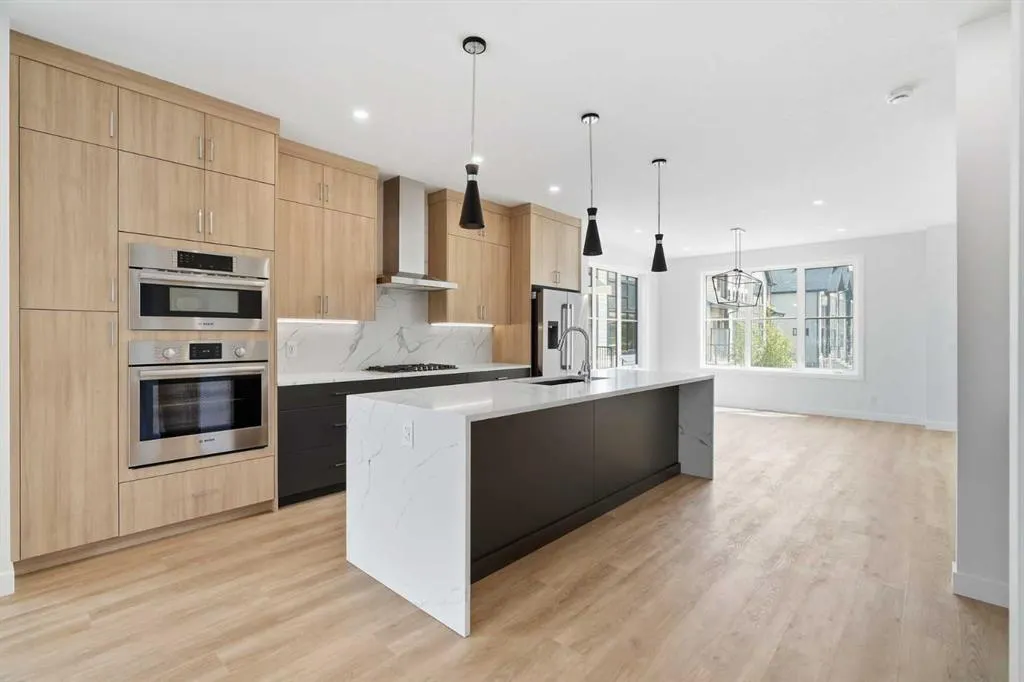 1125 Sailfin Heath