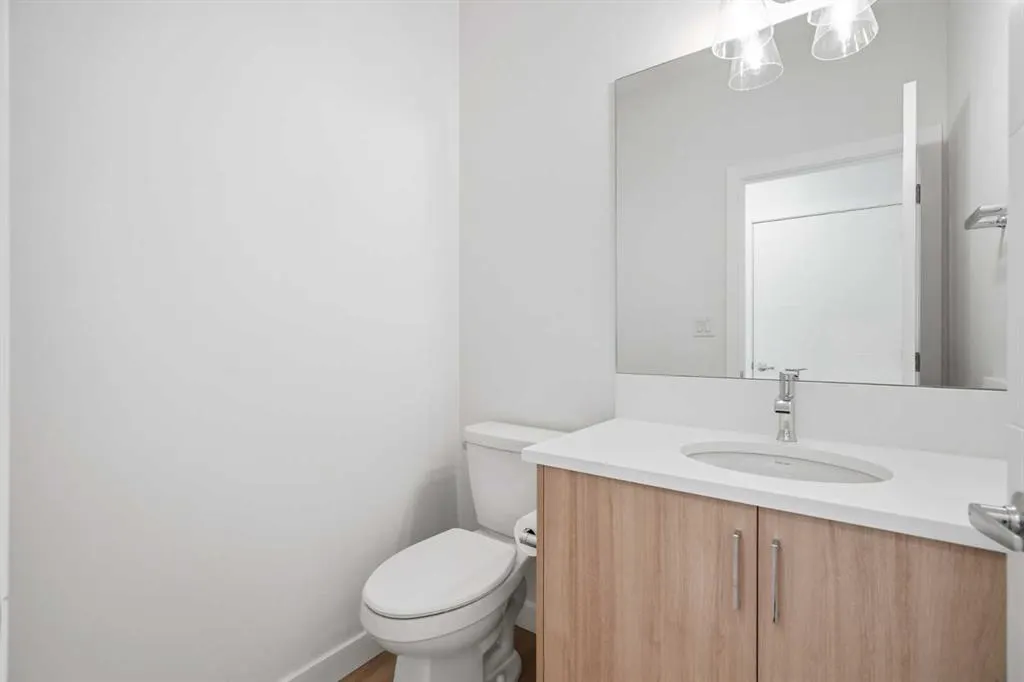 1125 Sailfin Heath