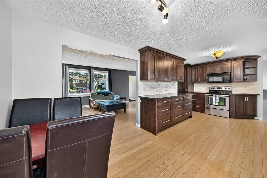 5020 46 Street