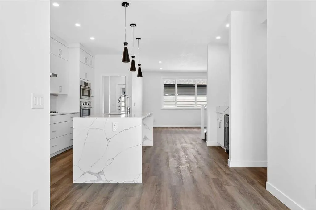 1109 Sailfin Heath