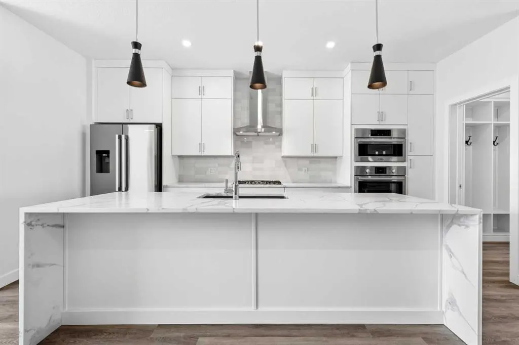 1109 Sailfin Heath
