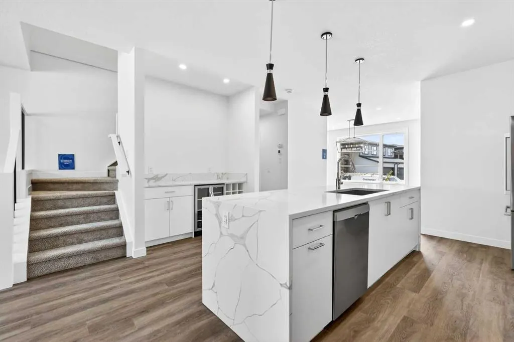 1109 Sailfin Heath