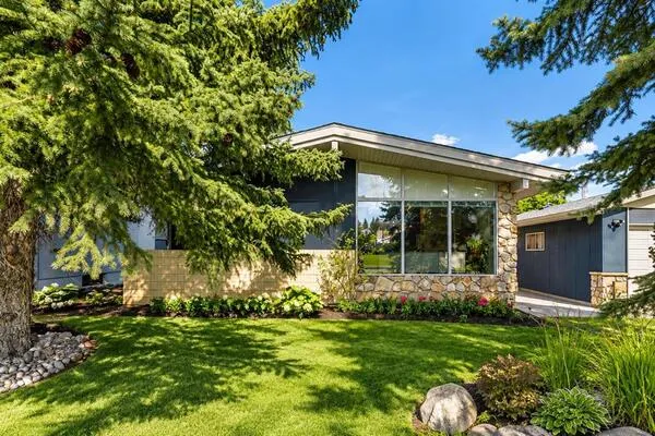 6316 Crowchild Trail SW