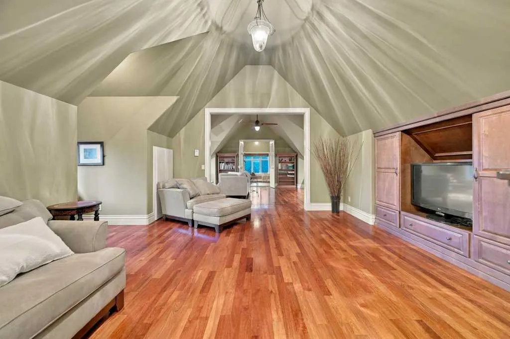 15 Welland Rise