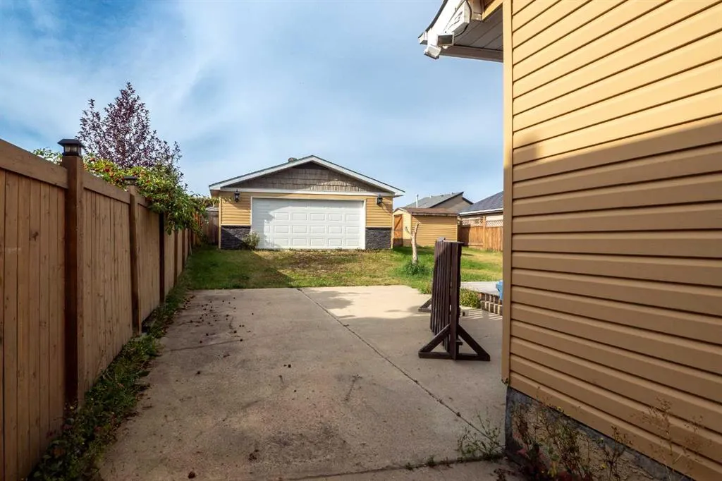 125 Becker Crescent