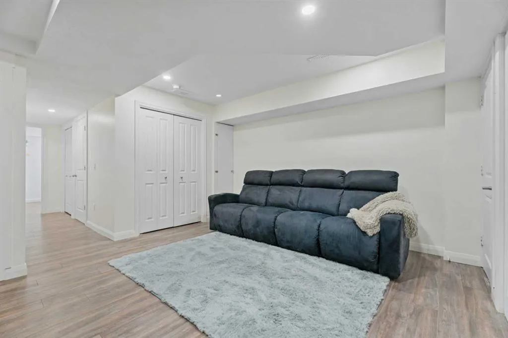 121 Copperpond Common SE #410