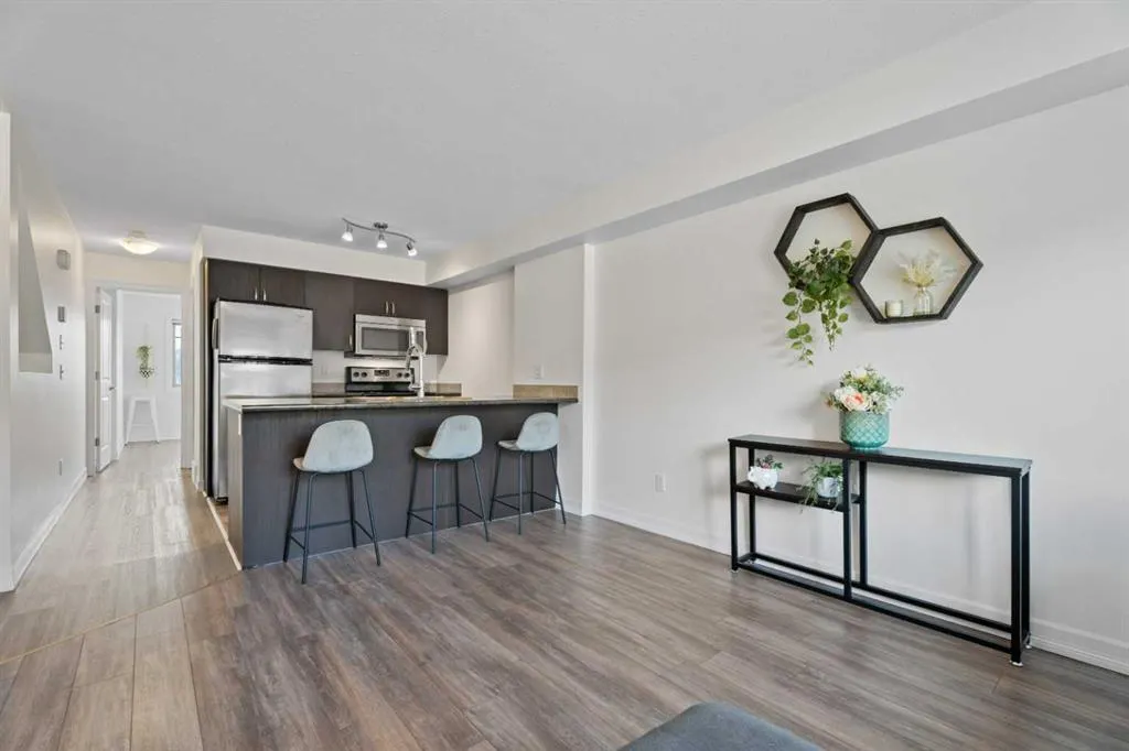 121 Copperpond Common SE #410