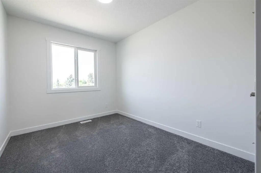 11 Tillotson Loop