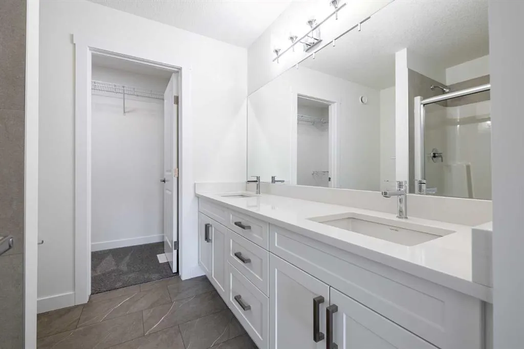 11 Tillotson Loop